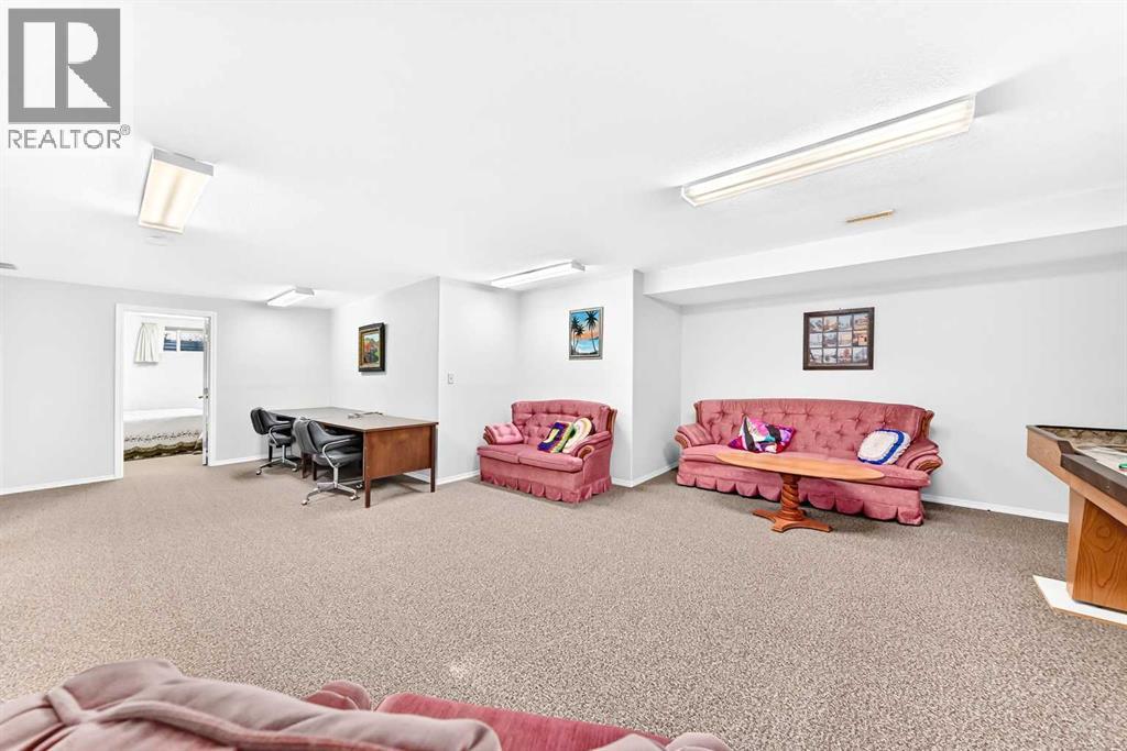 4310 60 Avenue Property Photo 27
