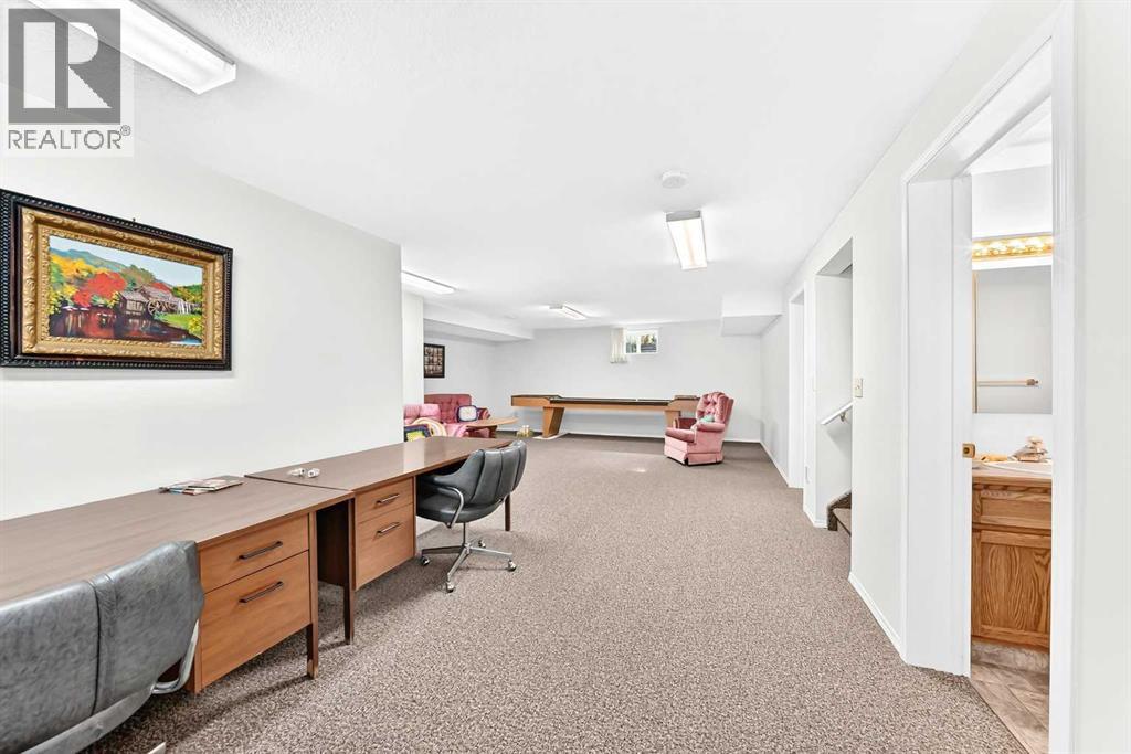 4310 60 Avenue Property Photo 28