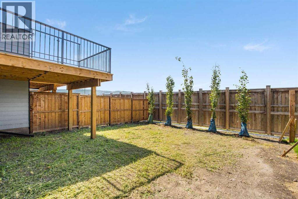 131 Greenwich Drive Nw Property Photo 3