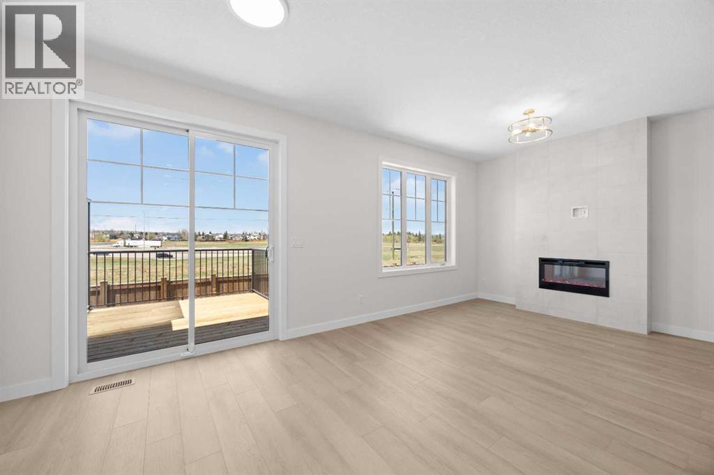 131 Greenwich Drive Nw Property Photo 16