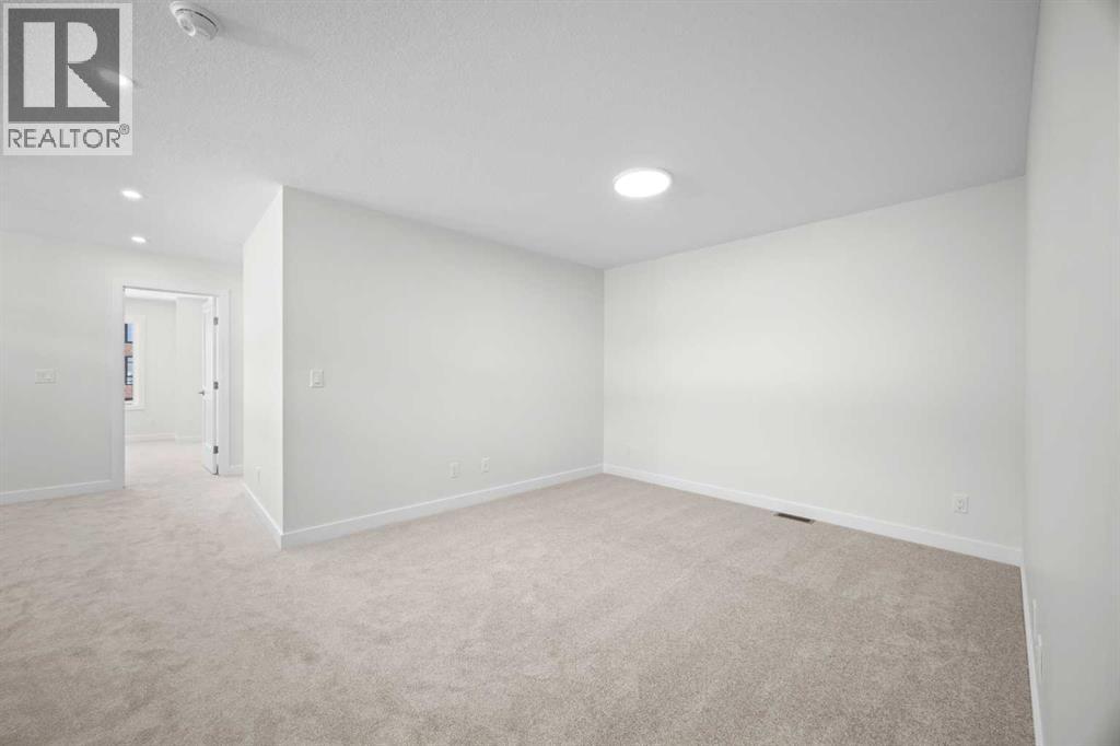 131 Greenwich Drive Nw Property Photo 25