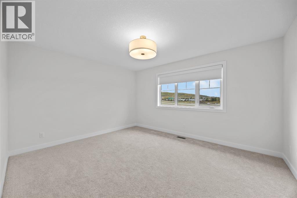 131 Greenwich Drive Nw Property Photo 26