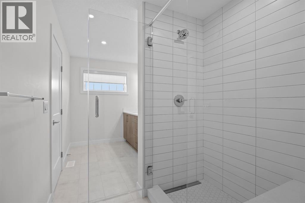 131 Greenwich Drive Nw Property Photo 33