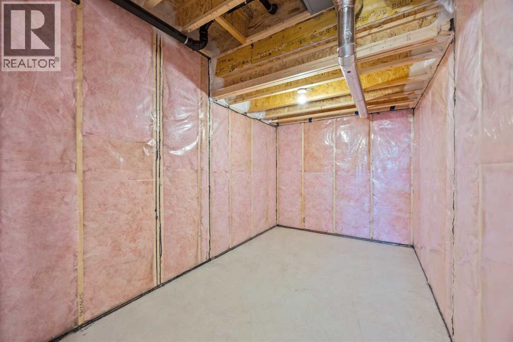 131 Greenwich Drive Nw Property Photo 44
