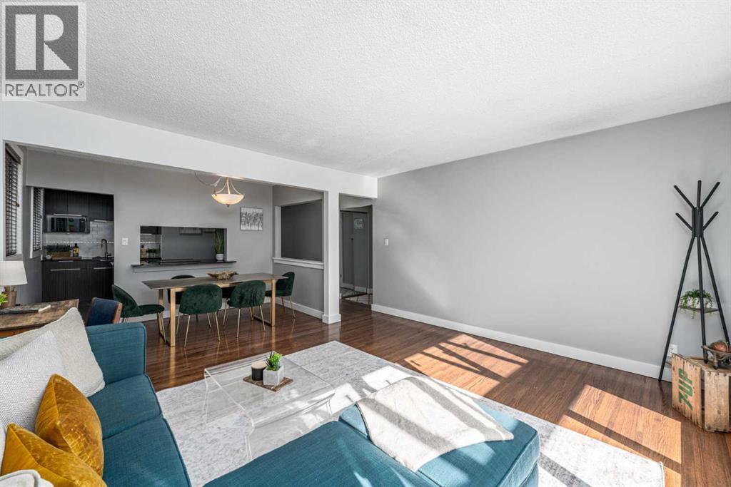 1908 28 Avenue Southwest Property Photo 5
