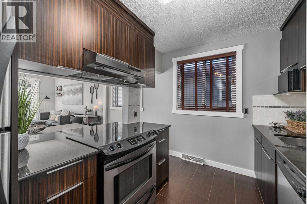 1908 28 Avenue Southwest Property Photo 10