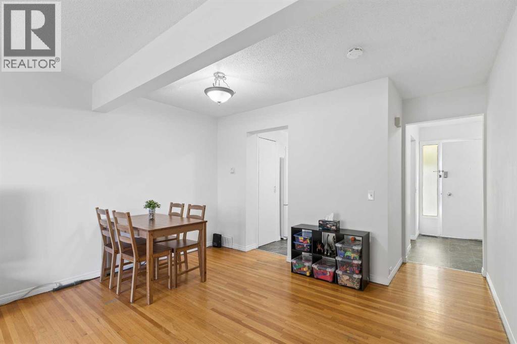 330 Canterbury Drive Southwest Property Photo 5