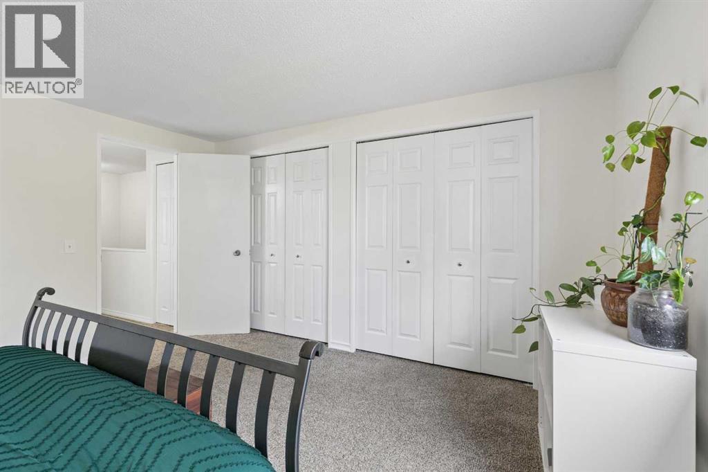 330 Canterbury Drive Southwest Property Photo 11