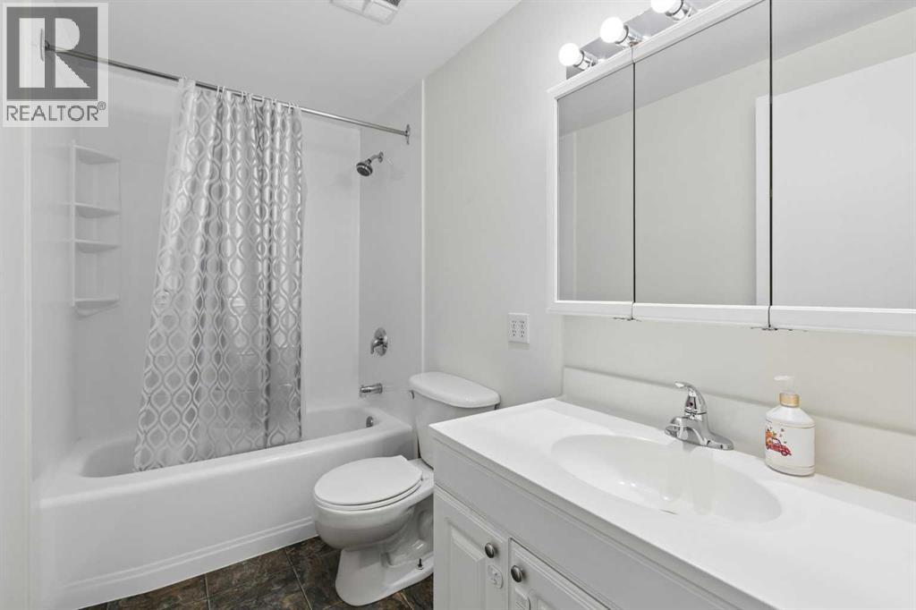330 Canterbury Drive Southwest Property Photo 12
