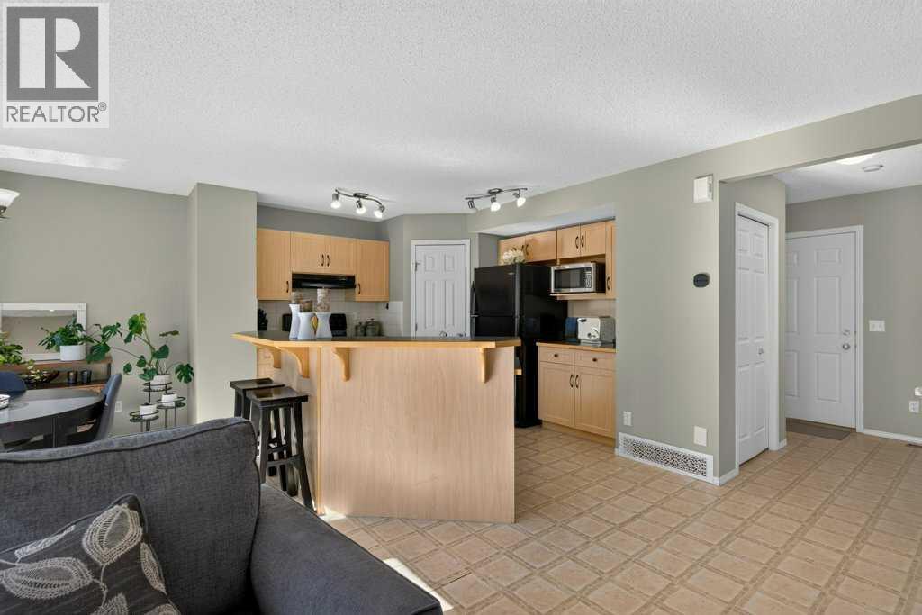 11 Cimarron Meadows Bay Property Photo 9