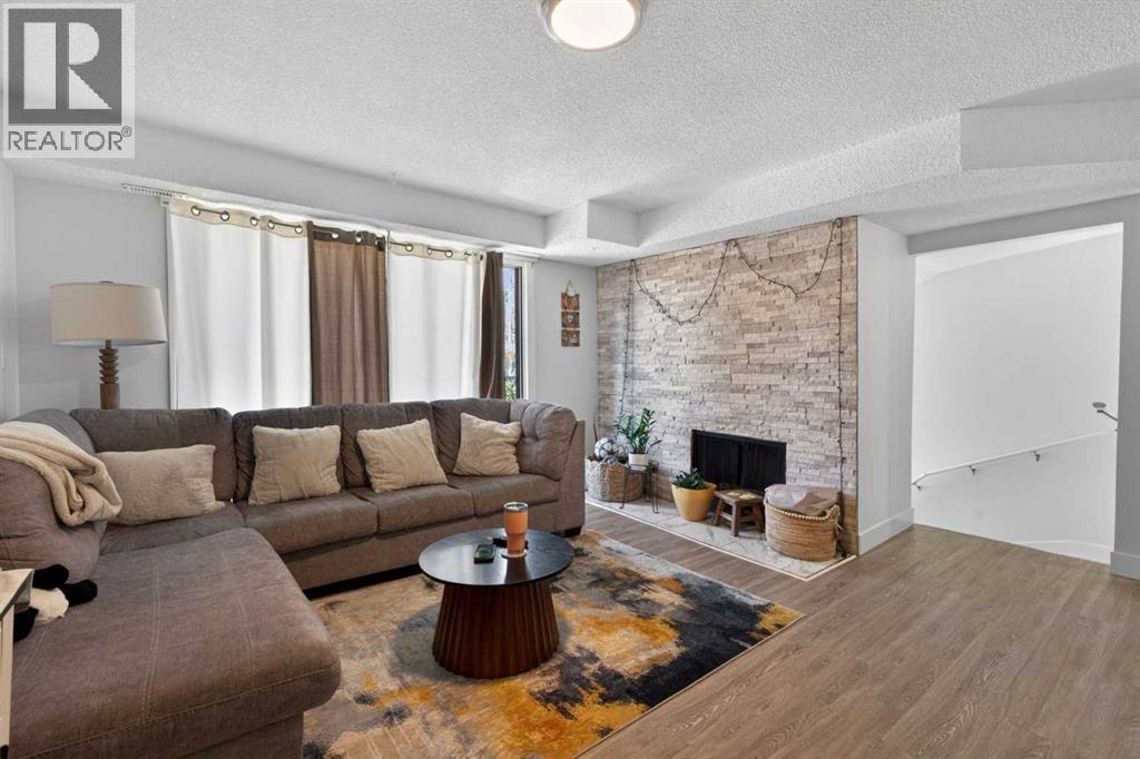 1920 31 Street Sw Property Photo 7