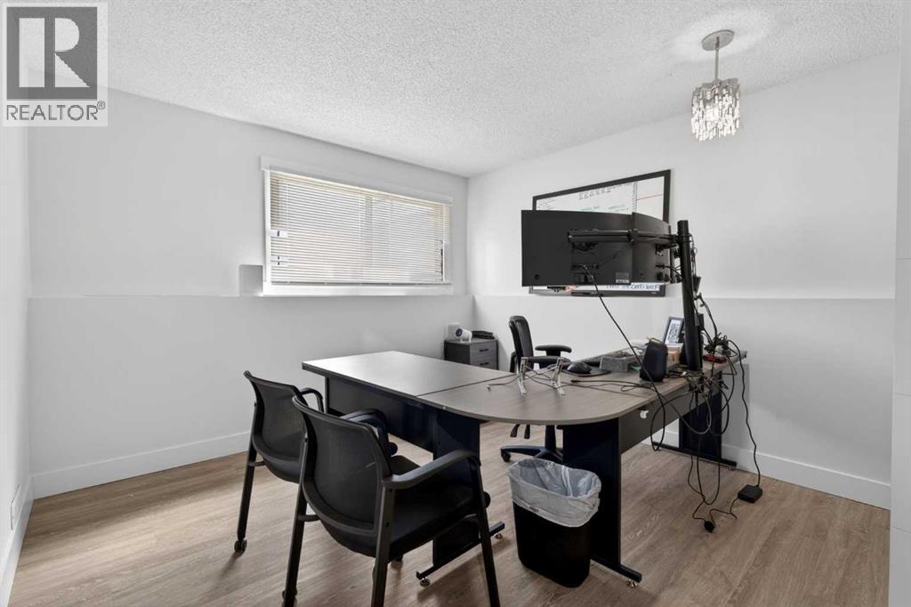 1920 31 Street Sw Property Photo 22