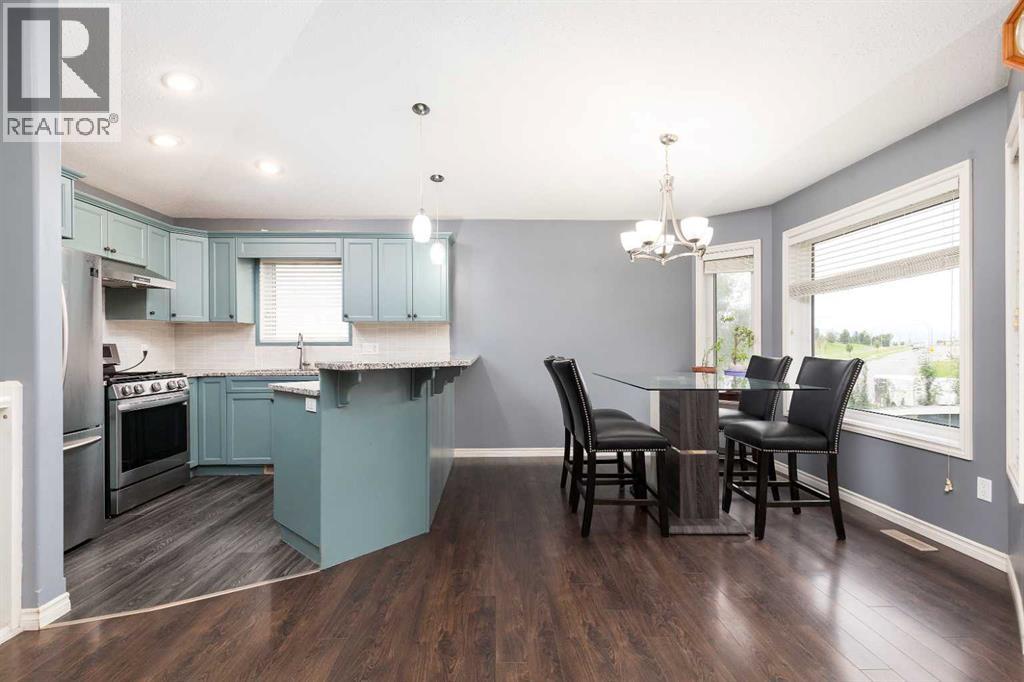 350 Mt. Sunburst Way W Property Photo 5