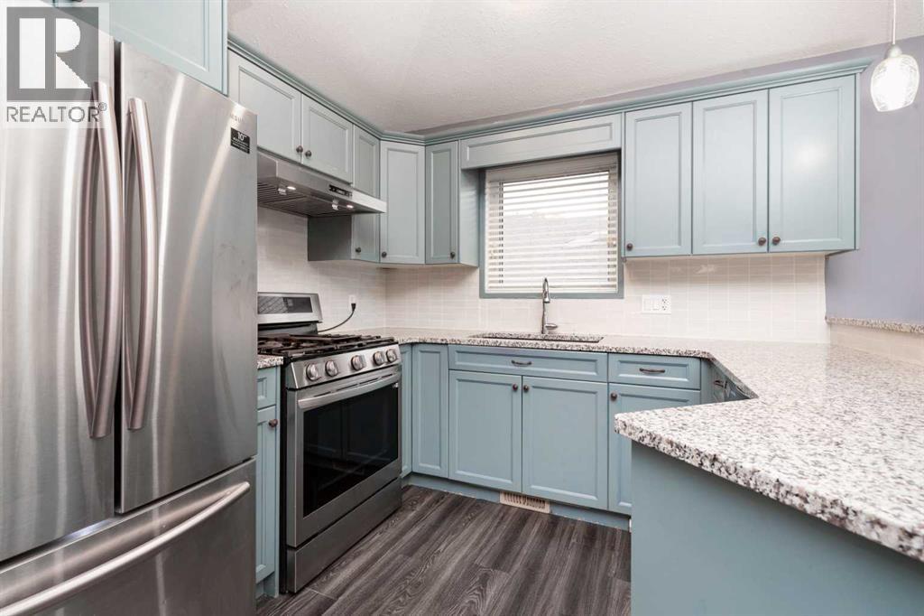 350 Mt. Sunburst Way W Property Photo 7