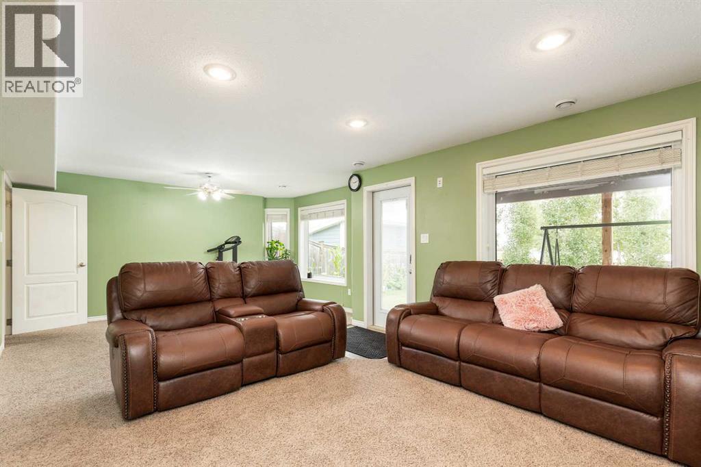 350 Mt. Sunburst Way W Property Photo 20