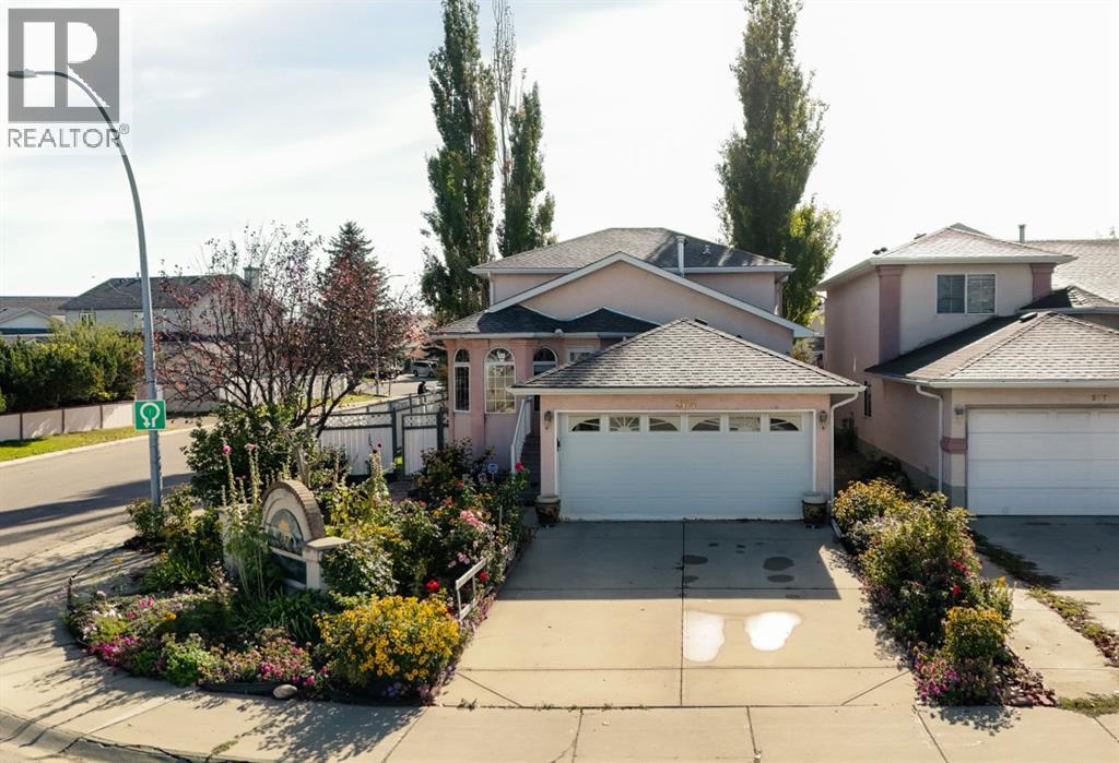863 Applewood Drive Se Property Photo 1