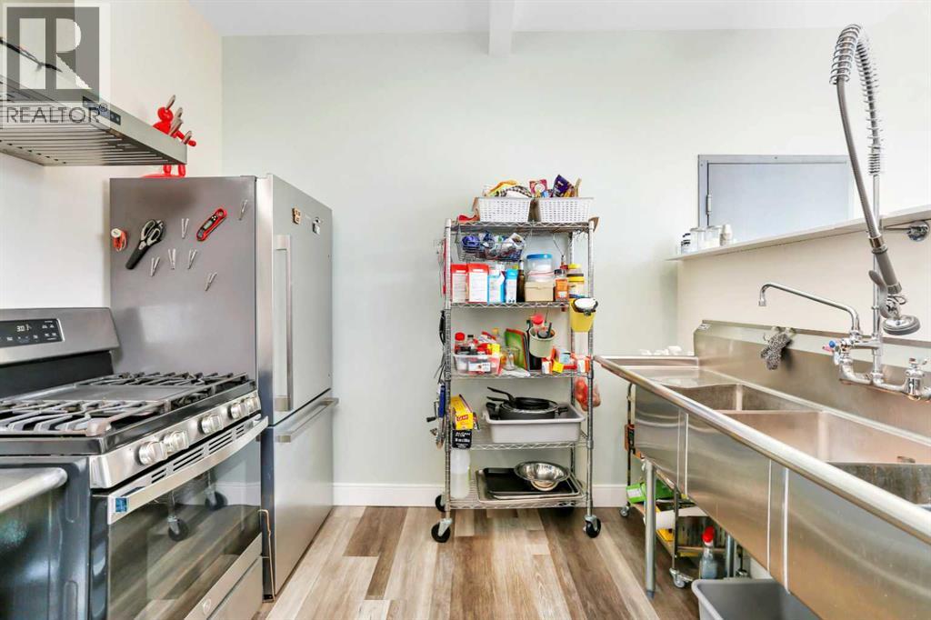 5012 51 Avenue Property Photo 13