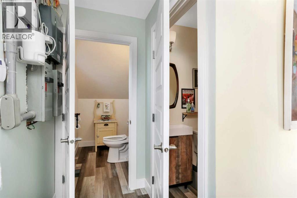 5012 51 Avenue Property Photo 17