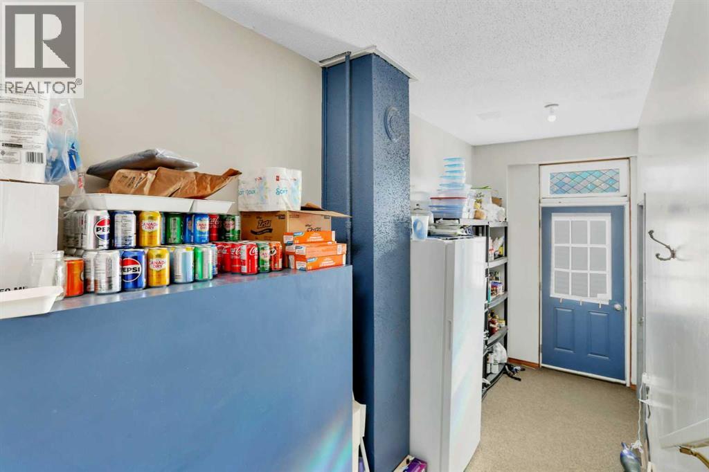 5012 51 Avenue Property Photo 21