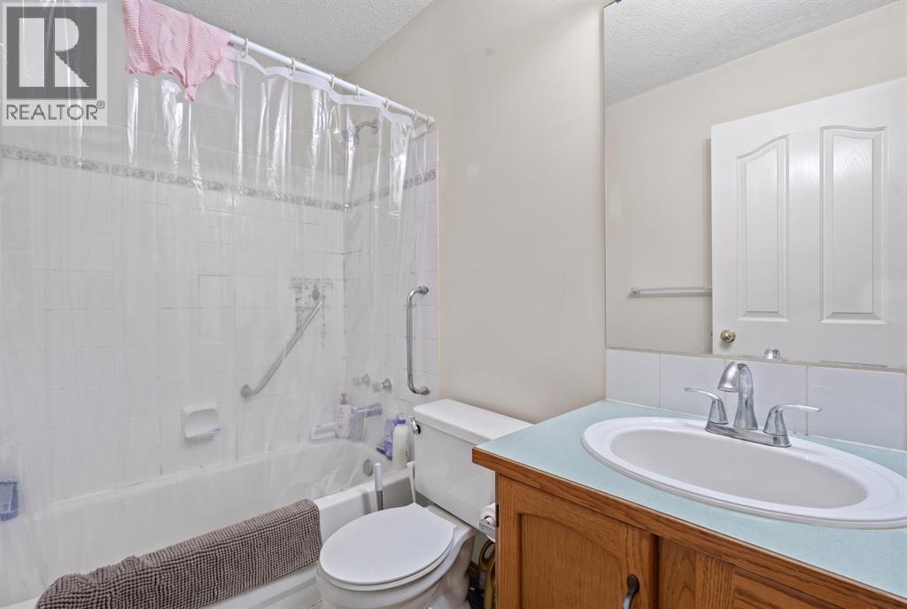 92 Del Ray Close Ne Property Photo 17