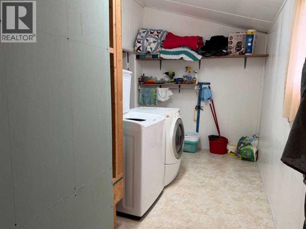 5303 55 Street Property Photo 19