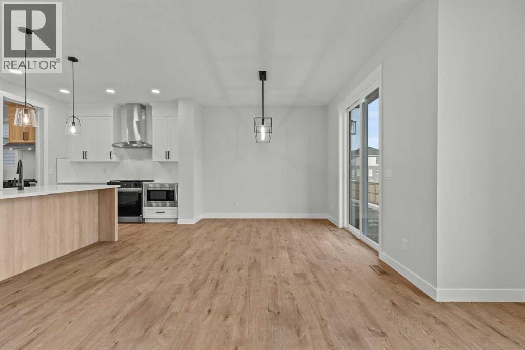 259 Kinniburgh Loop Property Photo 15