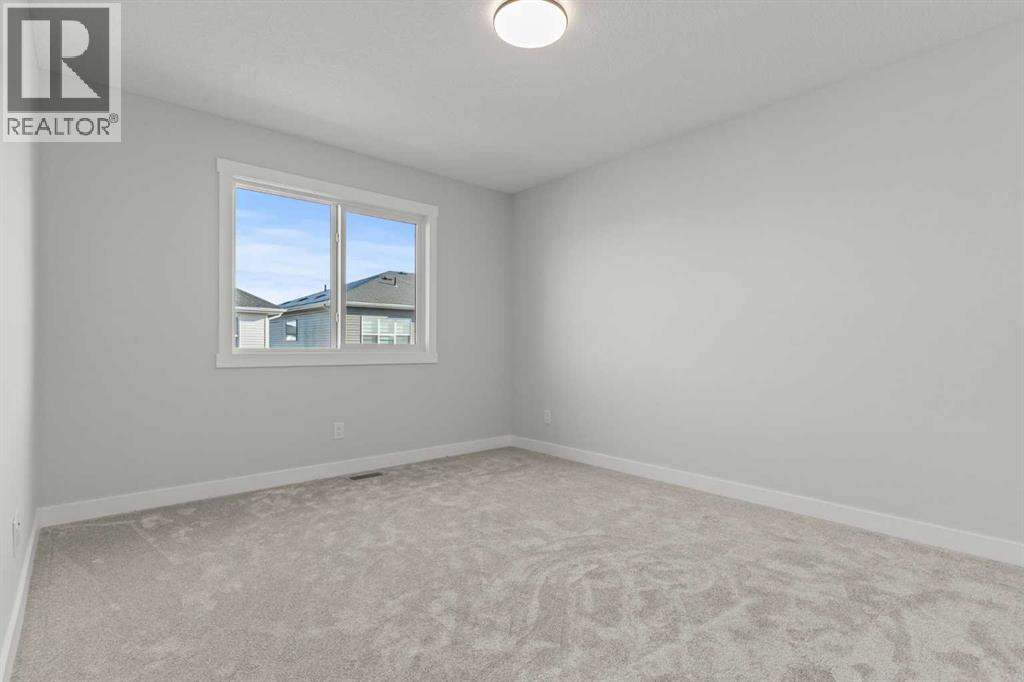 259 Kinniburgh Loop Property Photo 22