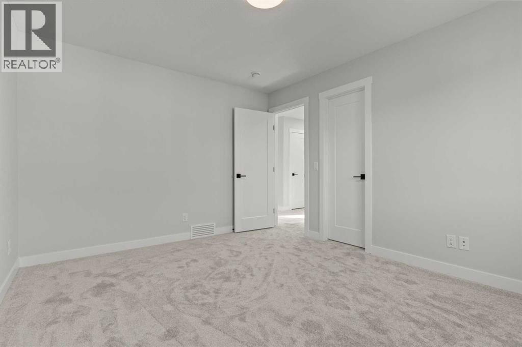 259 Kinniburgh Loop Property Photo 23