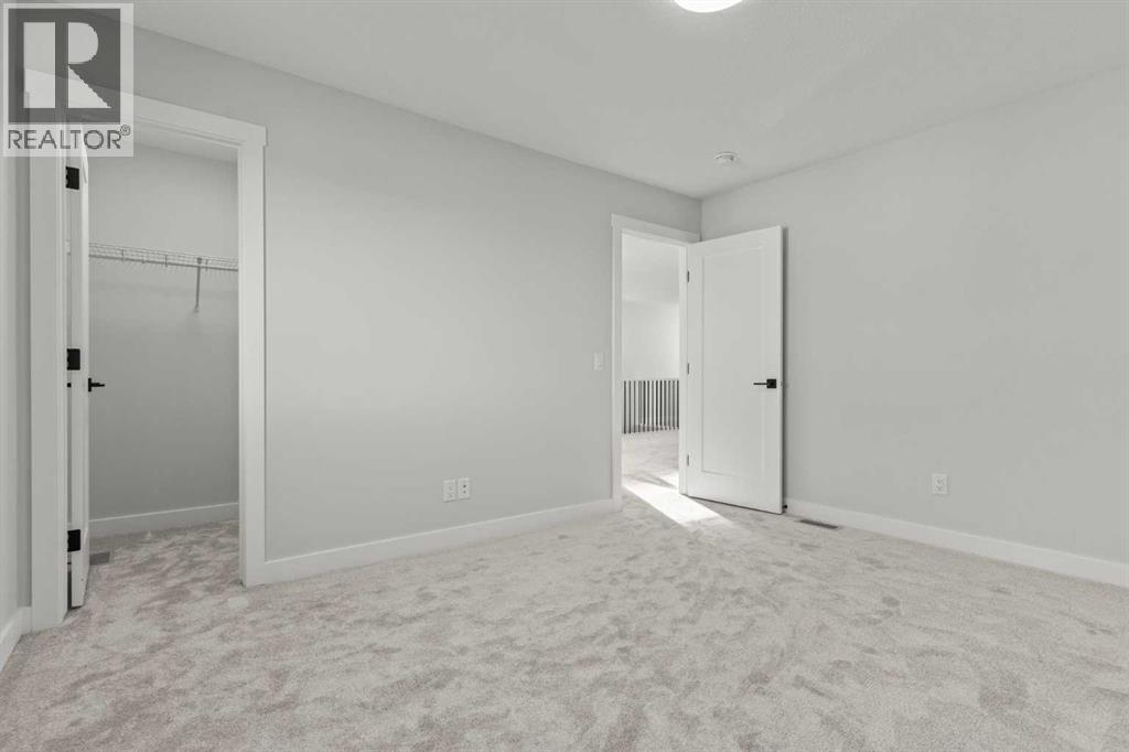 259 Kinniburgh Loop Property Photo 25