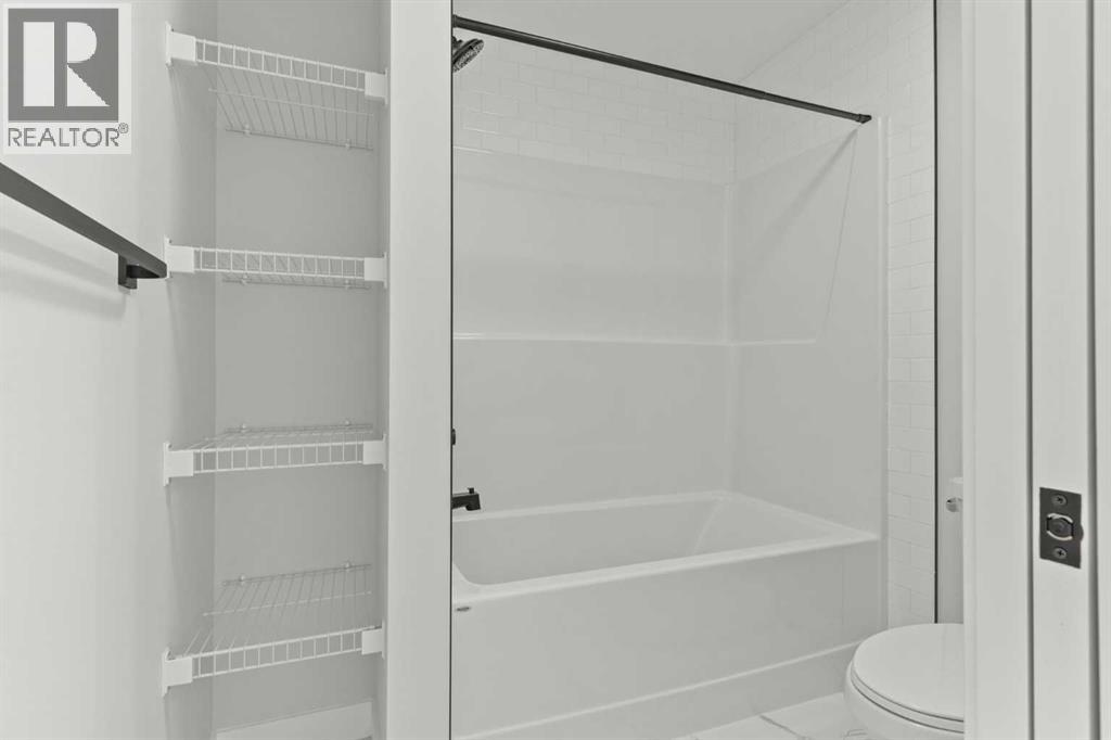 259 Kinniburgh Loop Property Photo 27