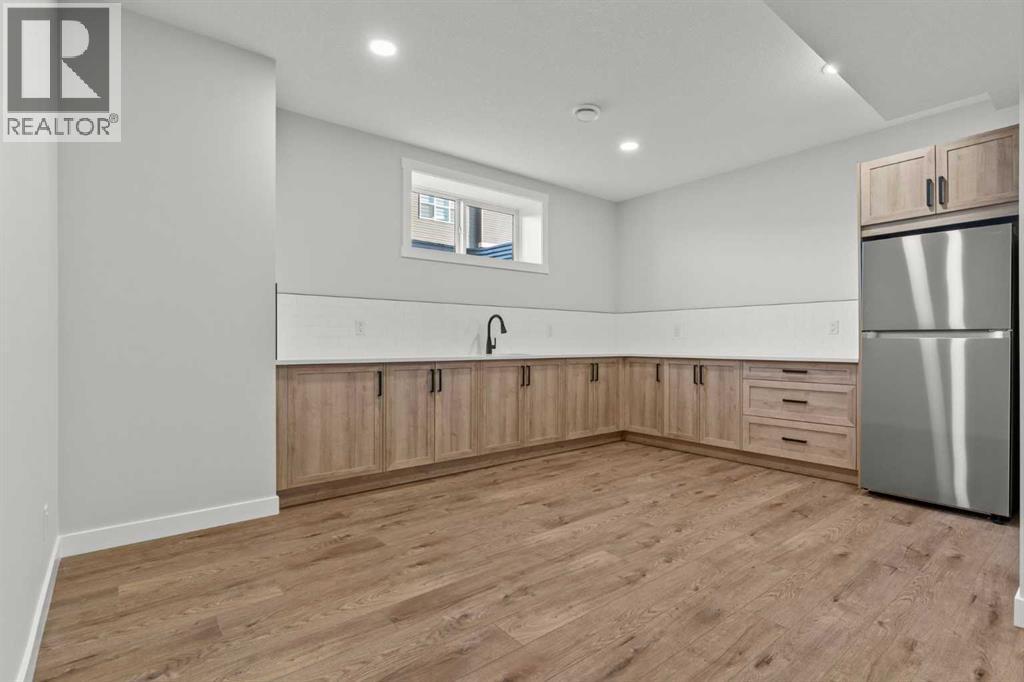 259 Kinniburgh Loop Property Photo 37