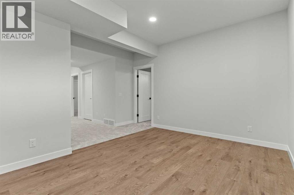 259 Kinniburgh Loop Property Photo 41
