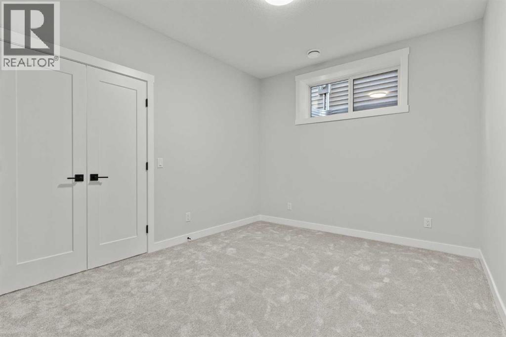 259 Kinniburgh Loop Property Photo 44