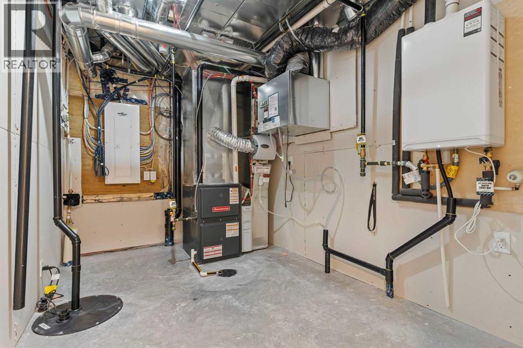 259 Kinniburgh Loop Property Photo 48
