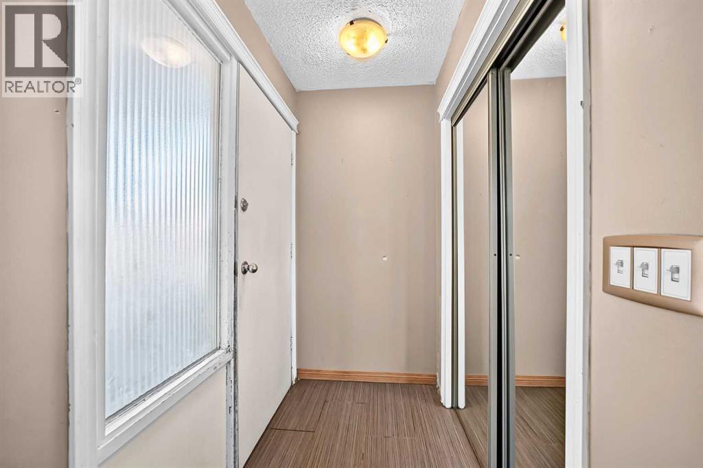 143 Rundleson Way Ne Property Photo 2