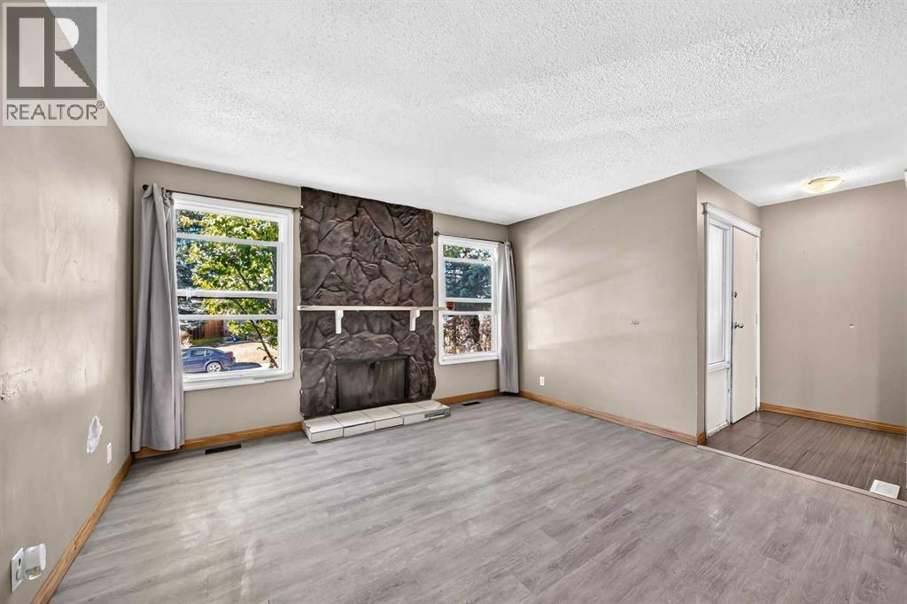 143 Rundleson Way Ne Property Photo 4