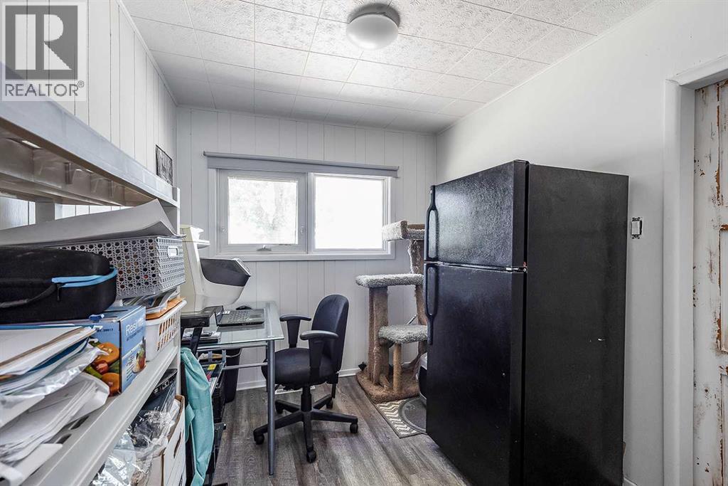 708 Broadway Avenue E Property Photo 14