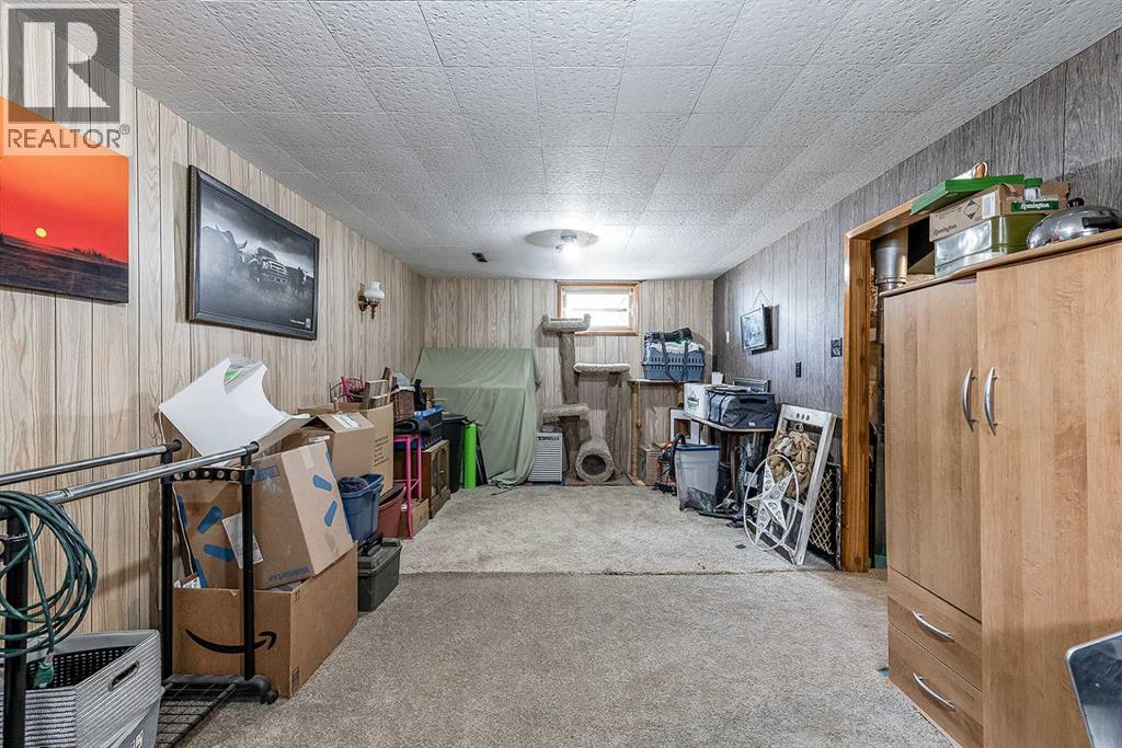 708 Broadway Avenue E Property Photo 24