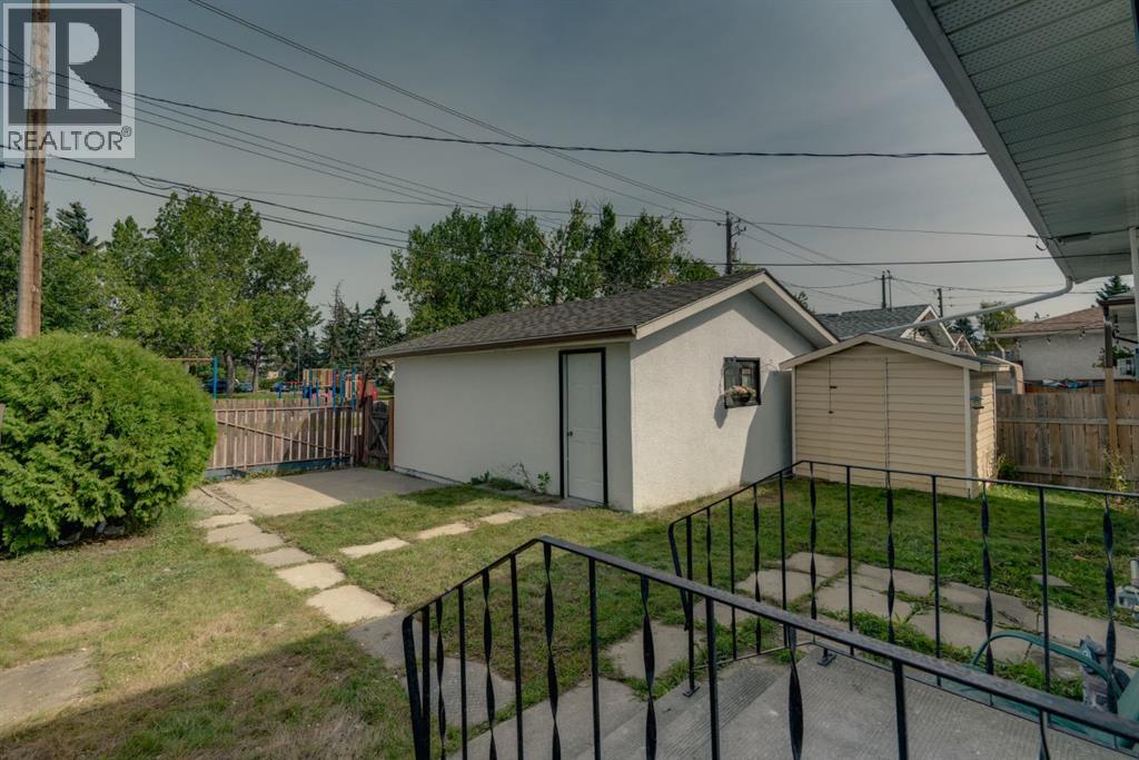 4112 13 Avenue Ne Property Photo 36