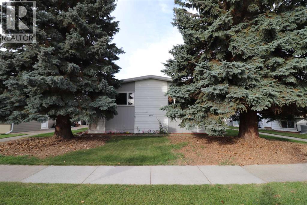 2402 23 Street North Property Photo 1