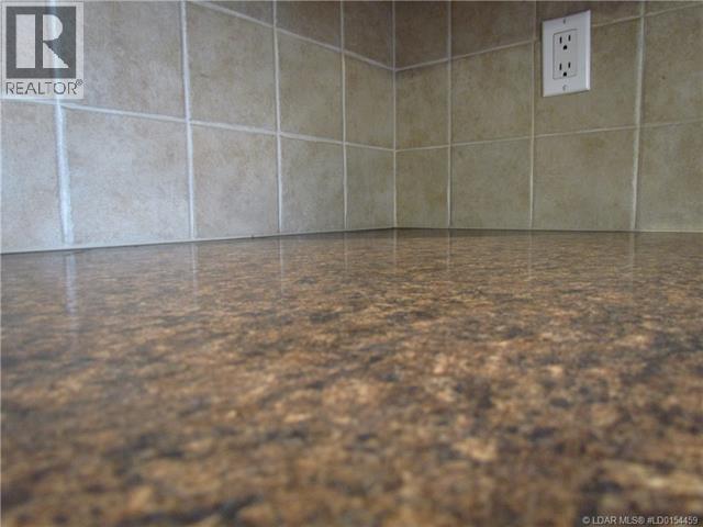2402 23 Street North Property Photo 7