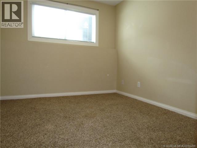 2402 23 Street North Property Photo 10