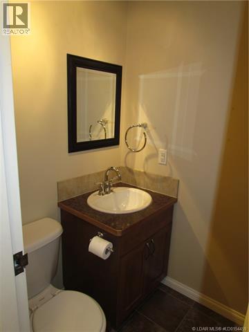 2402 23 Street North Property Photo 12