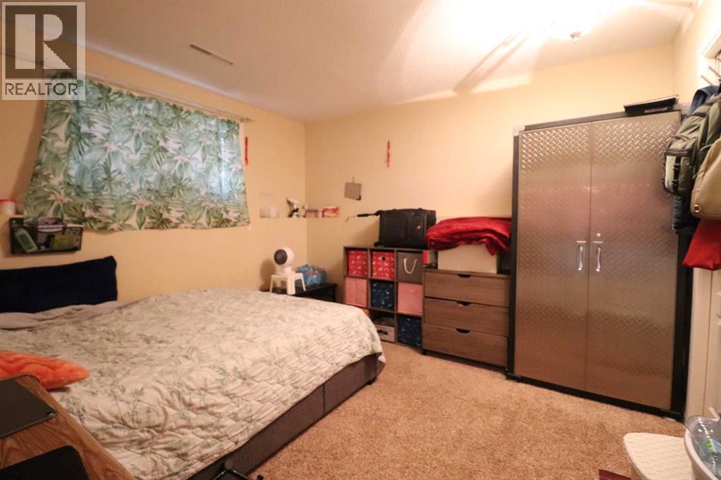 2402 23 Street North Property Photo 13