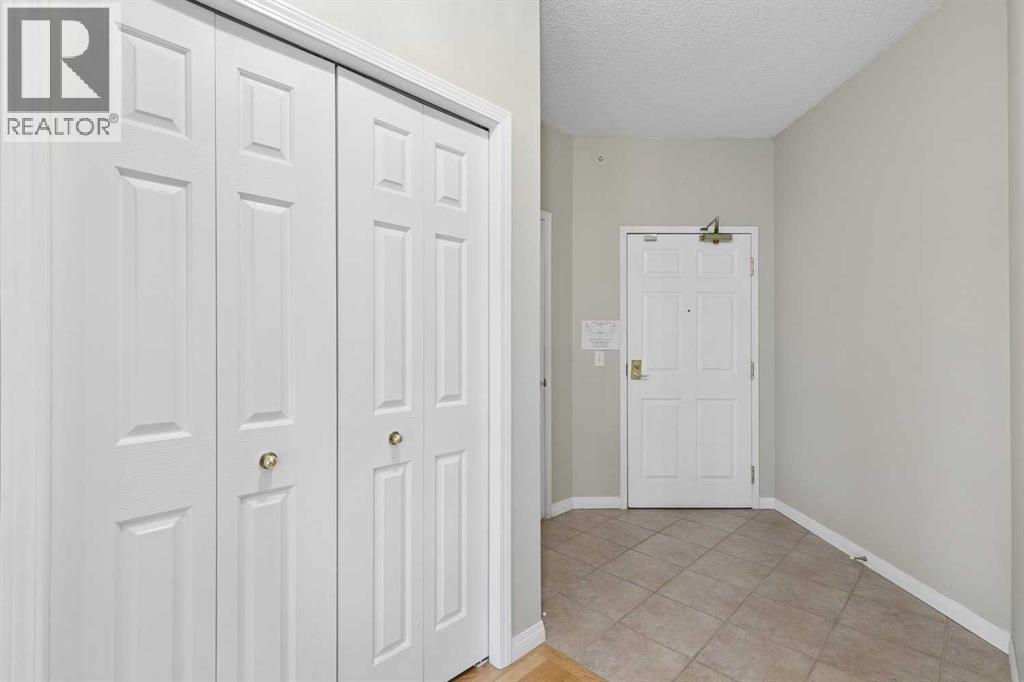5201 Dalhousie Drive Northwest Property Photo 6