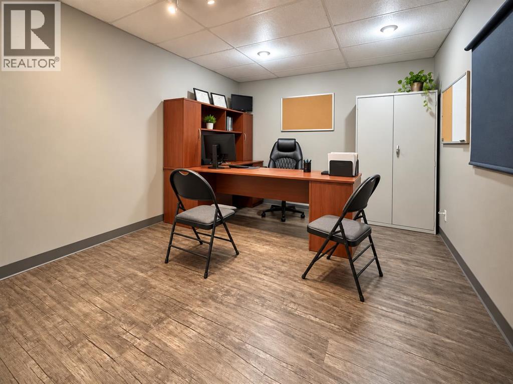 9124 111 Street Property Photo 25