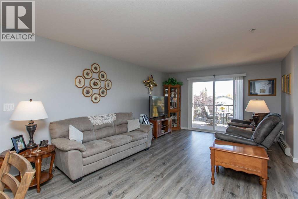 12 Ironside Street Property Photo 3
