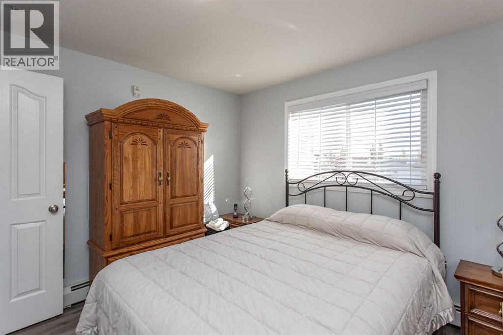 12 Ironside Street Property Photo 15