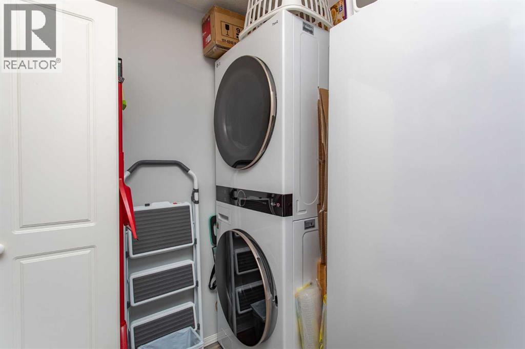 12 Ironside Street Property Photo 18