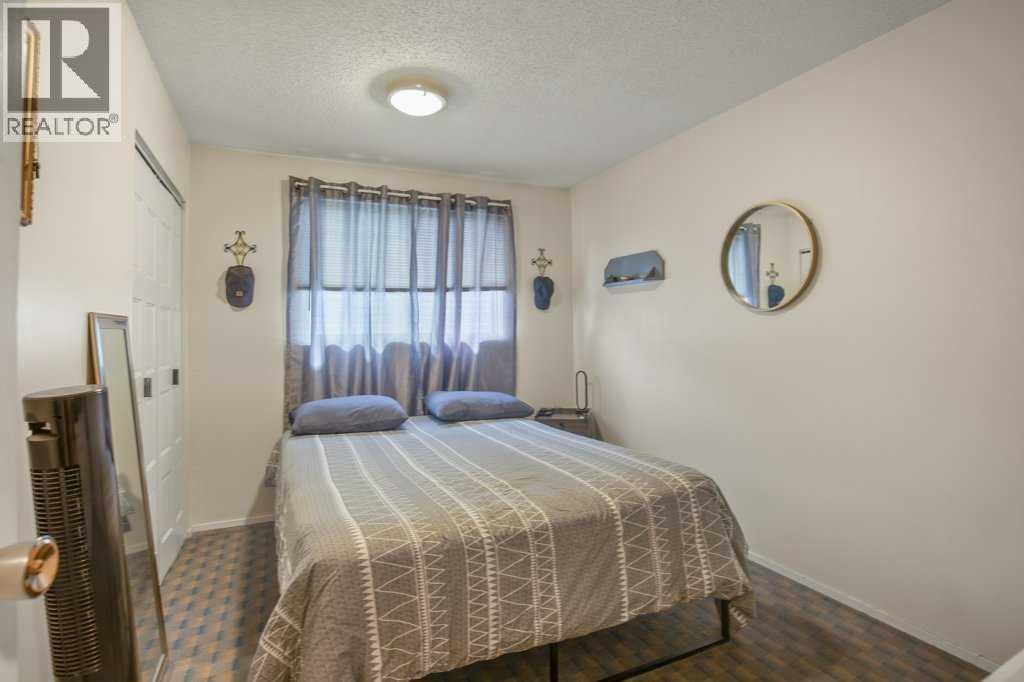 4639 48 Street Property Photo 24